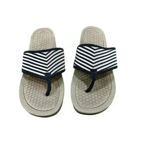 Bear Traps daisy sandals.  Size 6 M.  Used in good condition​​​​​​​​​​